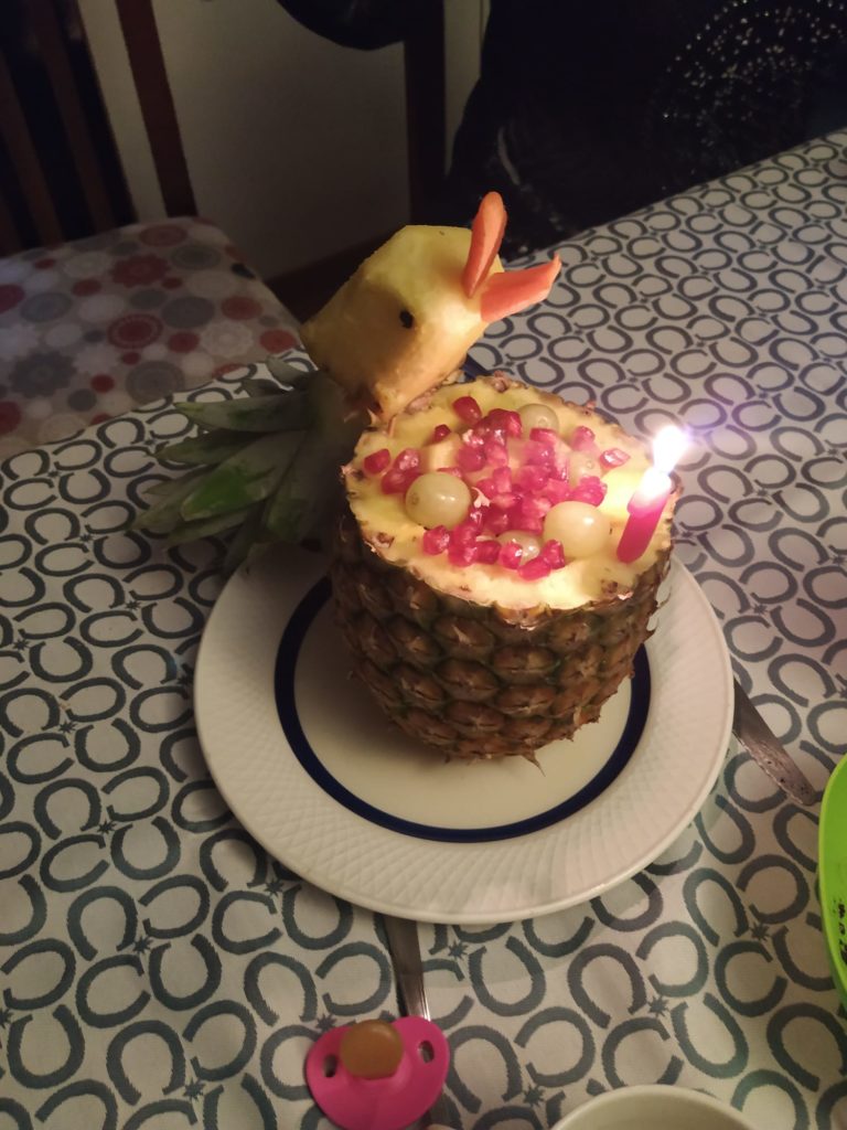 Tarta loro rellena de piña blw